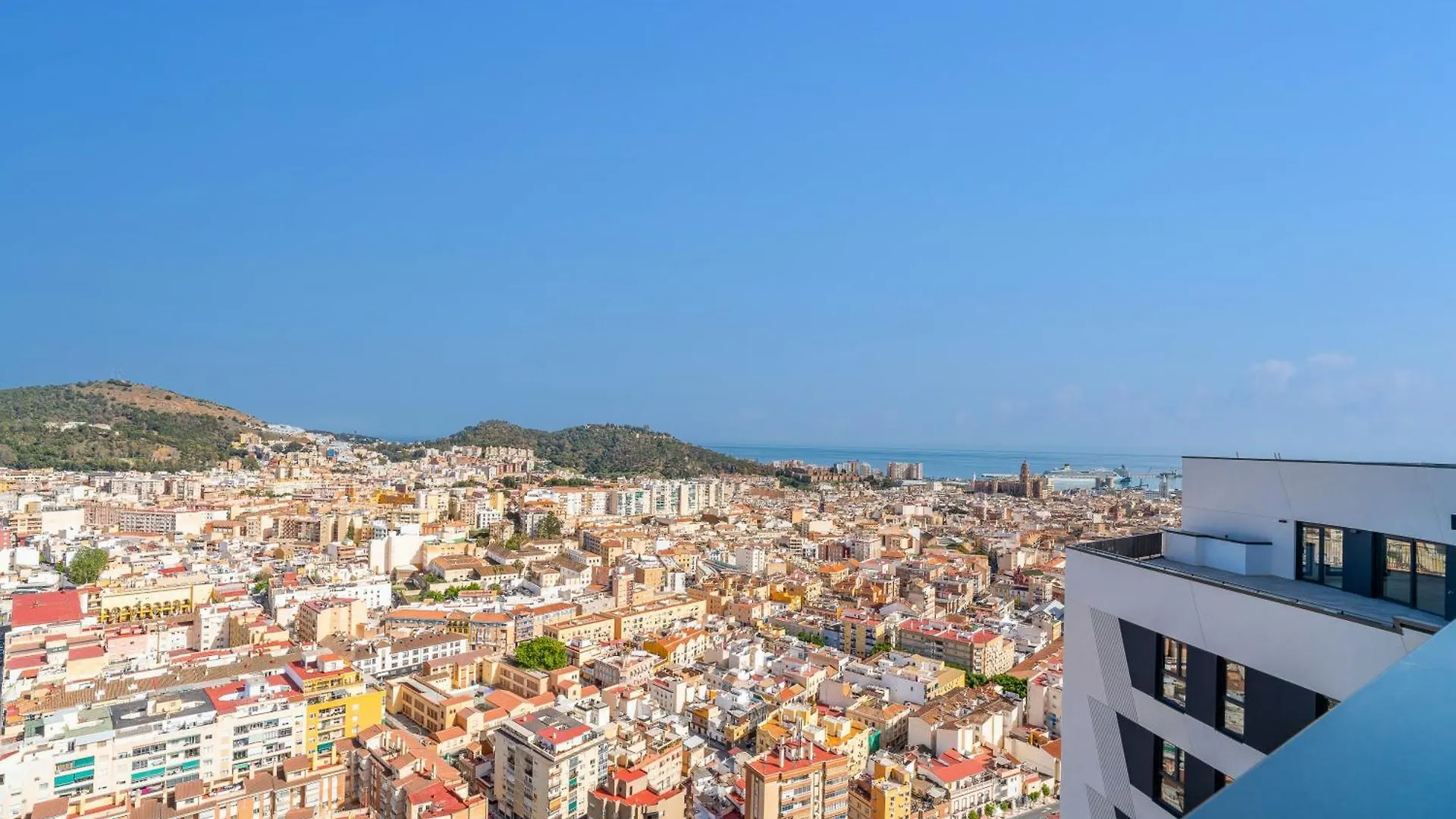 Malaga Tower View Apartment Spain