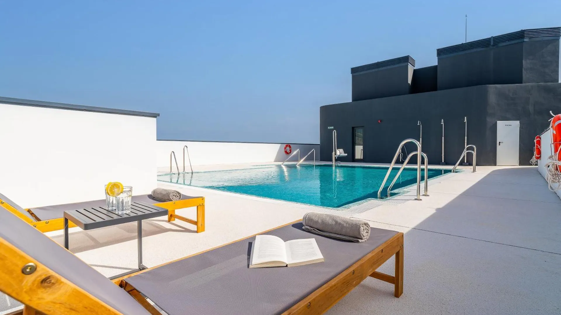 Malaga Tower View Apartment