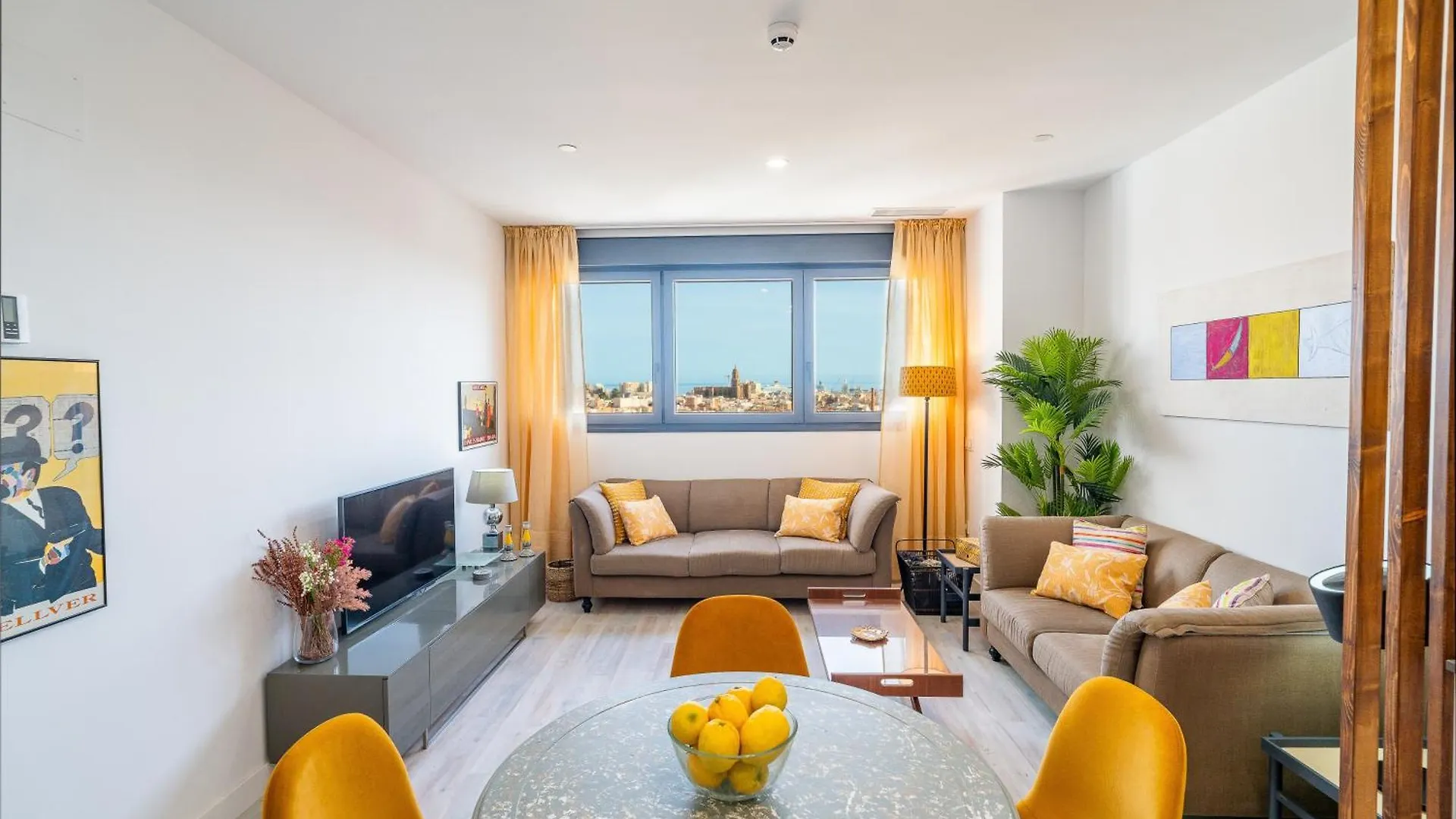 Malaga Tower View Apartment Spain